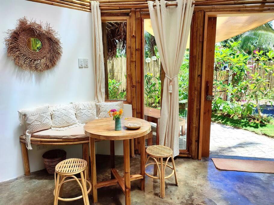The Bamboo Houses - Tropical Garden & Empty Beach General Luna  Kültér fotó