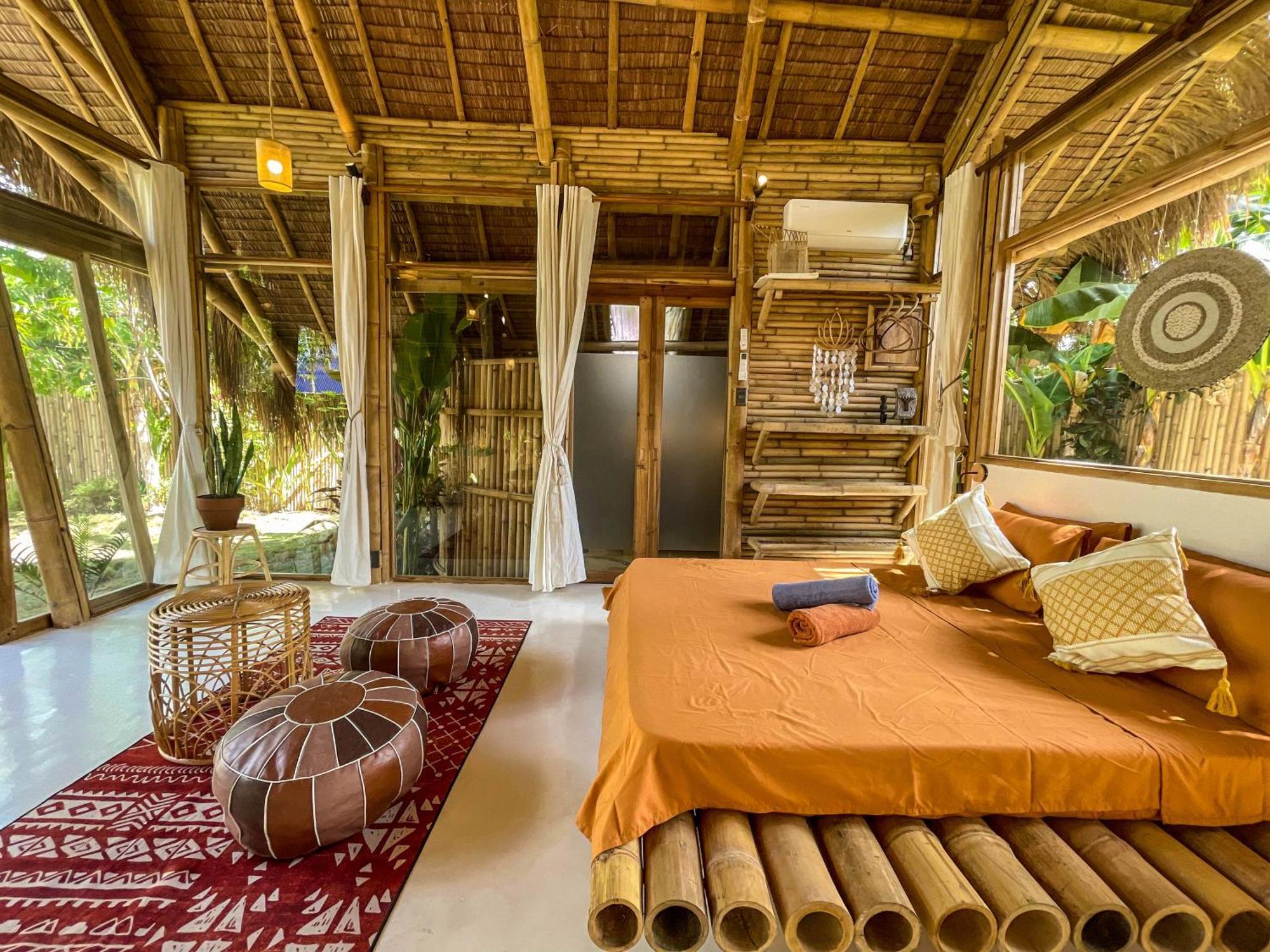 The Bamboo Houses - Tropical Garden & Empty Beach General Luna  Kültér fotó